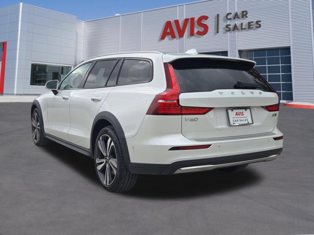 Used 2025 Volvo V60 B5 Cross Country Plus AWD/4WD image 10