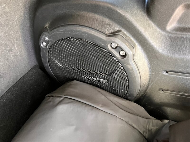 Used 2024 Jeep Wrangler Unlimited Rubicon 4xe AWD/4WD image 45