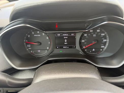 Used 2023 Chevrolet TrailBlazer LT FWD image 29