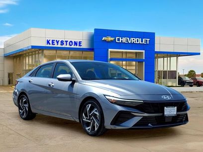 Used 2025 Hyundai Elantra SEL