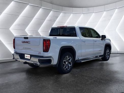 Used 2023 GMC Sierra 1500 SLT w/ SLT Premium Package AWD/4WD image 4