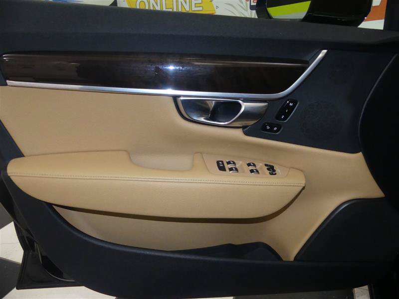 Used 2024 Volvo S60 B5 Plus w/ Climate Package AWD/4WD image 27