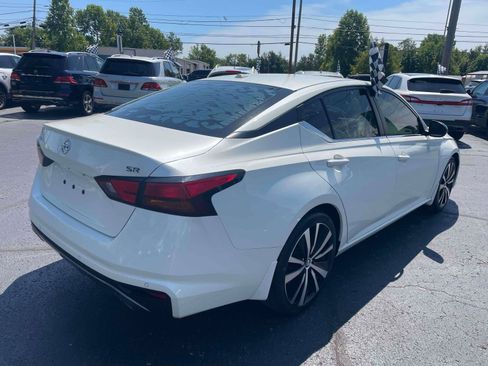 Used 2020 Nissan Altima 2.5 SR FWD image 4