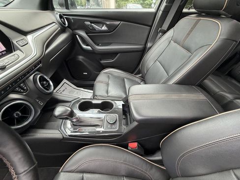 Used 2019 Chevrolet Blazer Premier w/ Sun and Wheels Package AWD/4WD image 18