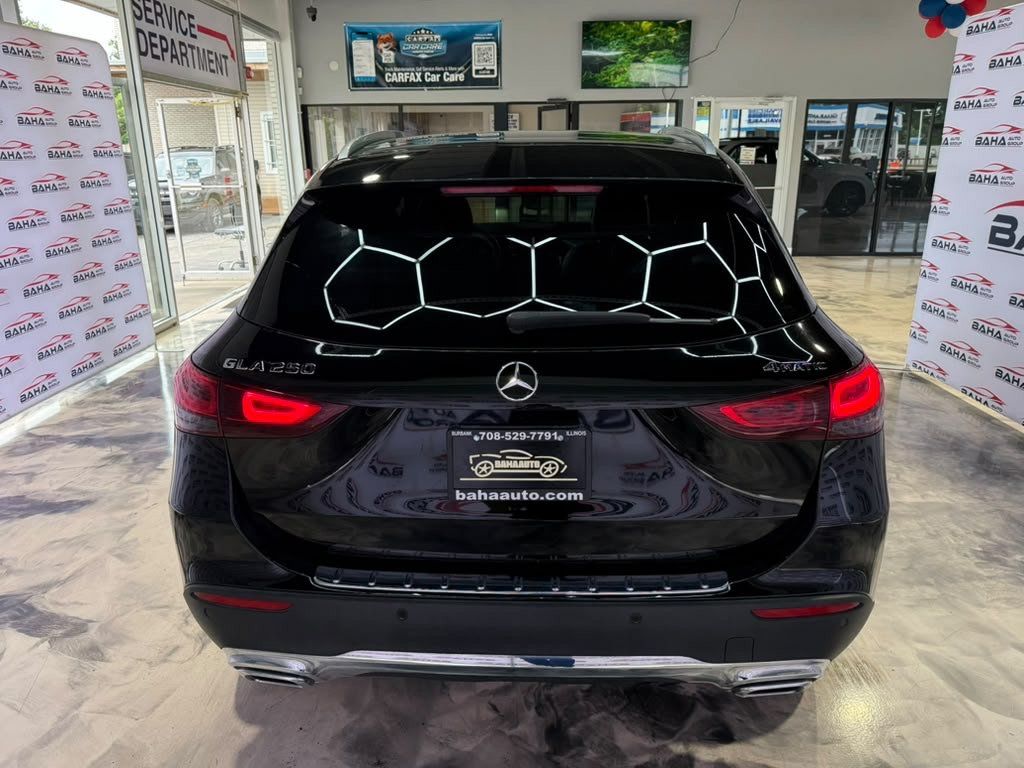 Used 2023 Mercedes-Benz GLA 250 4MATIC w/ Premium Package image 8