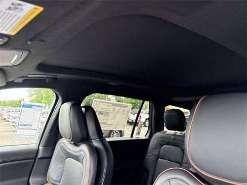 New 2025 Lincoln Aviator Black Label image 26