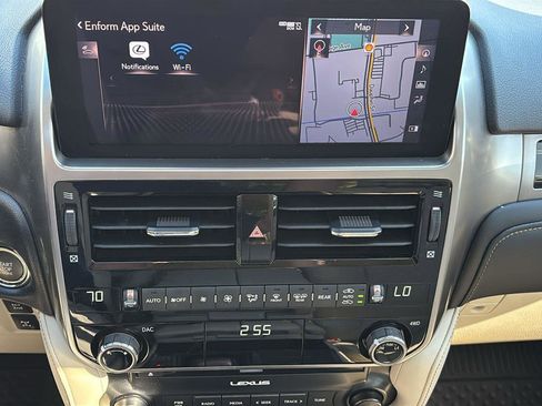 Used 2023 Lexus GX 460 Premium image 32