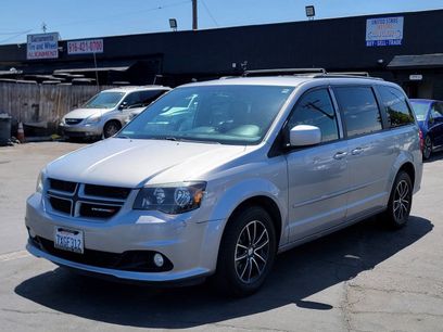 Used 2017 Dodge Grand Caravan GT