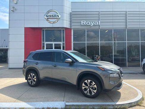 Used 2023 Nissan Rogue SV w/ SV Premium B Package FWD image 1