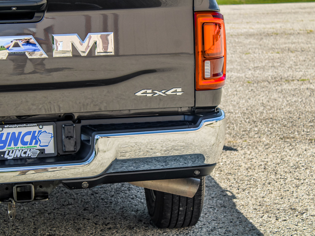 Used 2025 RAM 3500 Big Horn AWD/4WD image 14