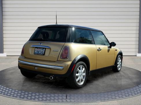 Used 2004 MINI Cooper Hardtop FWD image 7