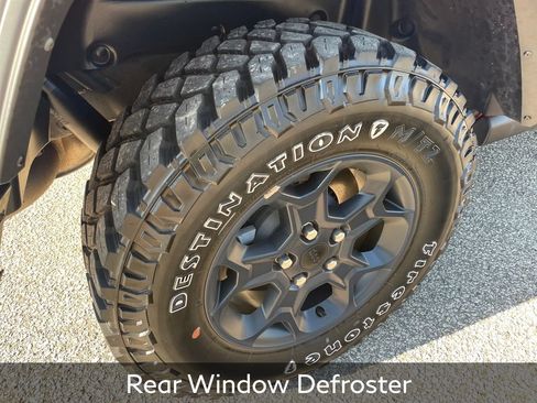Used 2023 Jeep Wrangler Unlimited w/ 8.4" Radio Group AWD/4WD image 9