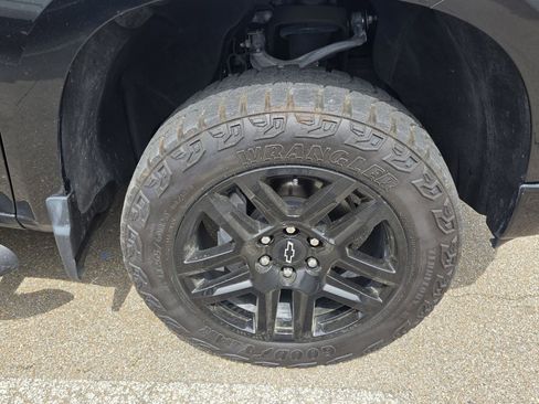 Used 2023 Chevrolet Silverado 1500 LT Trail Boss w/ Protection Package image 14