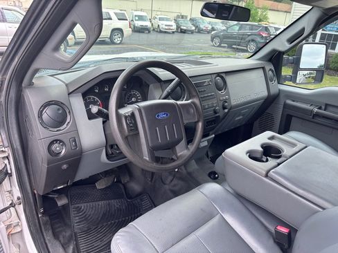 Used 2016 Ford F250 XL w/ Power Equipment Group AWD/4WD image 14