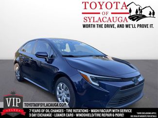 Used 2023 Toyota Corolla LE image 1
