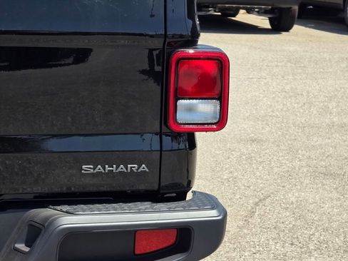 New 2026 Jeep Gladiator Sport image 6