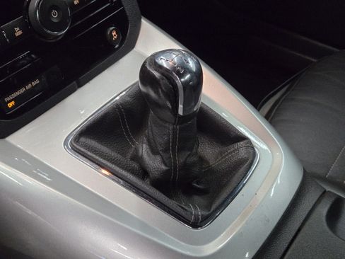Used 2009 Saturn Sky w/ Premium Trim Package RWD image 17