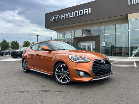 Used 2016 Hyundai Veloster Turbo FWD image 4