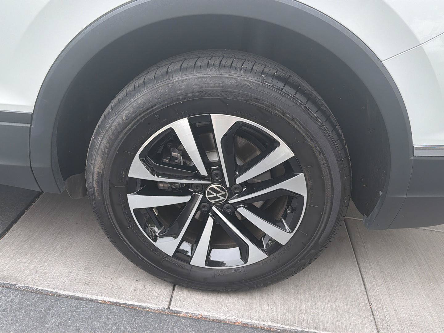 Used 2022 Volkswagen Tiguan S FWD image 12