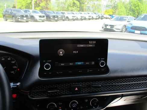 Certified 2024 Honda HR-V Sport image 16
