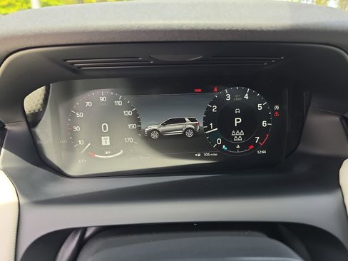 New 2026 Land Rover Discovery Sport Landmark AWD/4WD image 19