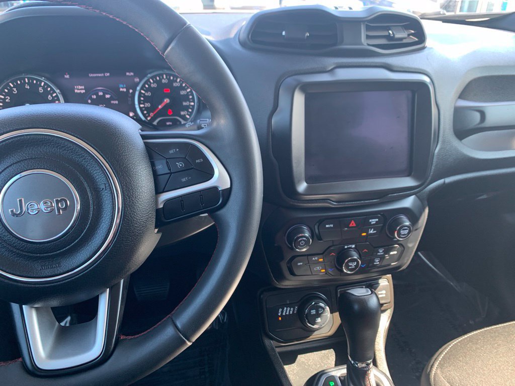 Used 2023 Jeep Renegade Trailhawk AWD/4WD image 11