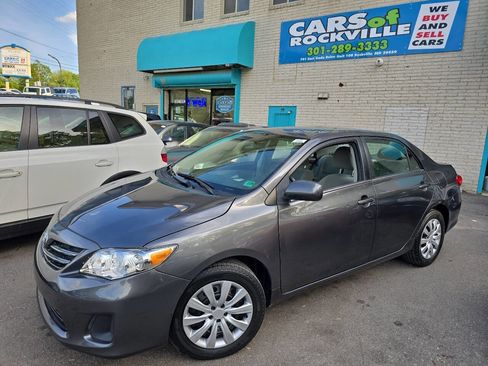 Used 2013 Toyota Corolla LE FWD image 4