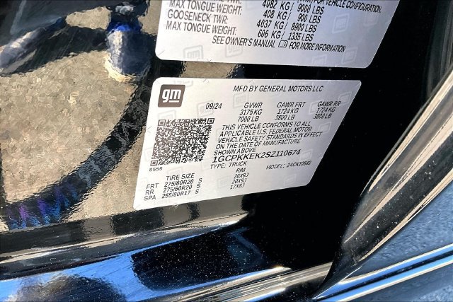 Used 2025 Chevrolet Silverado 1500 LT AWD/4WD image 31