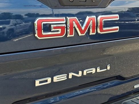 Used 2022 GMC Sierra 2500 Denali AWD/4WD image 33