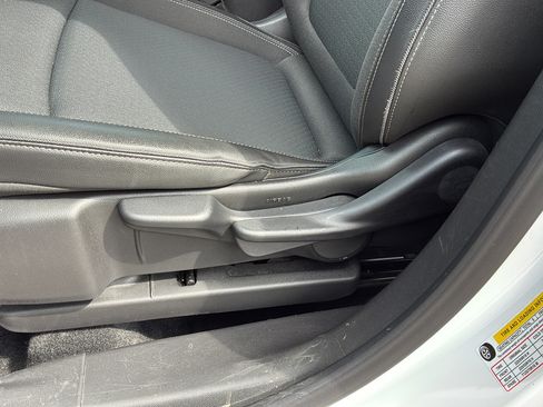 Used 2025 Buick Encore GX Preferred FWD image 14