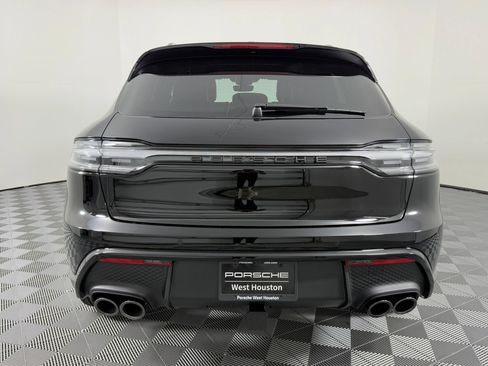 Certified 2026 Porsche Macan AWD/4WD image 10