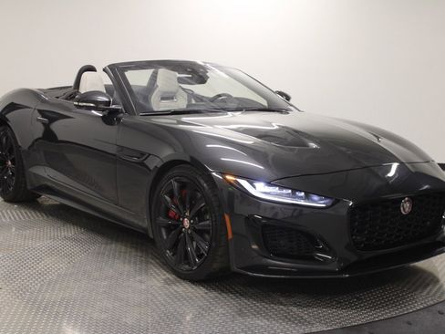 Used 2022 Jaguar F-TYPE R image 2