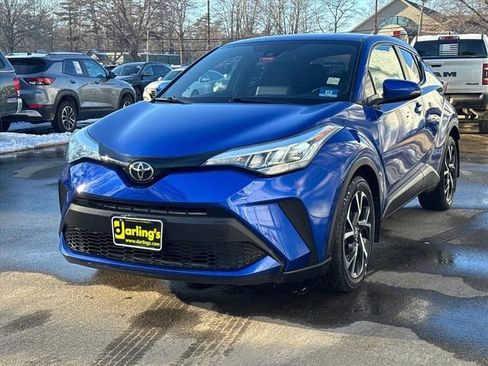 Used 2020 Toyota C-HR XLE image 1