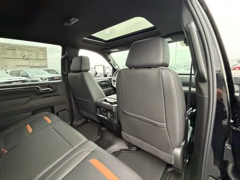 New 2026 GMC Sierra 2500 AT4 w/ AT4 Premium Plus Package AWD/4WD image 13