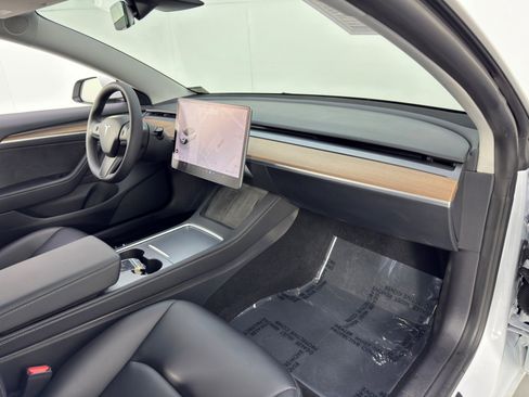 Used 2022 Tesla Model 3 Long Range image 15