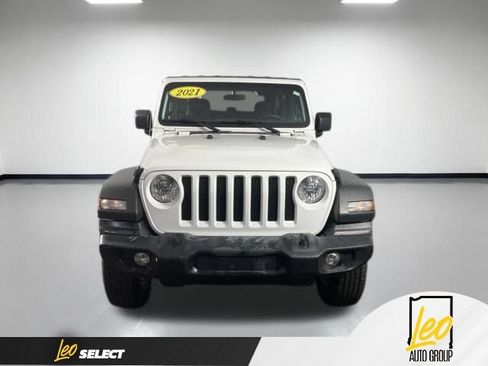 Used 2021 Jeep Wrangler Sport AWD/4WD image 10