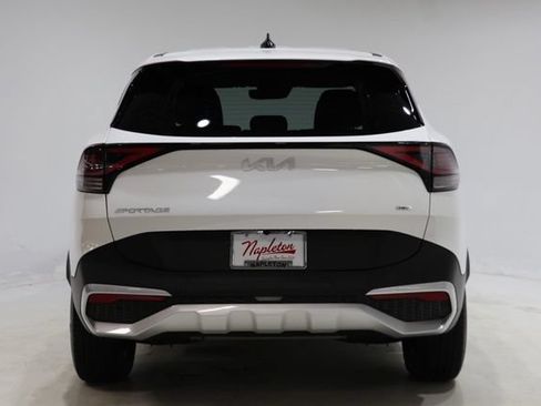 Used 2023 Kia Sportage LX AWD/4WD image 7