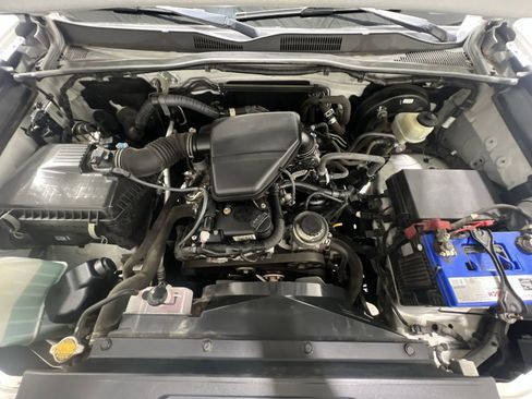 Used 2016 Toyota Tacoma SR5 image 24