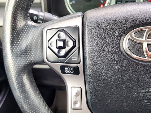 Used 2017 Toyota 4Runner SR5 image 18