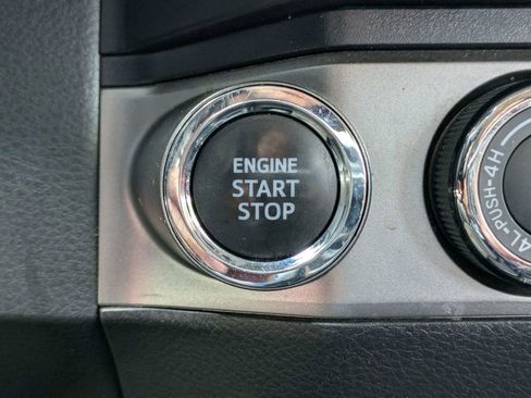 Used 2023 Toyota Tacoma SR5 AWD/4WD image 39