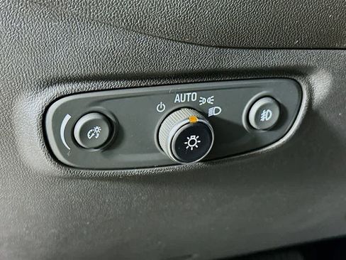 Used 2024 Chevrolet Equinox Premier AWD/4WD image 27
