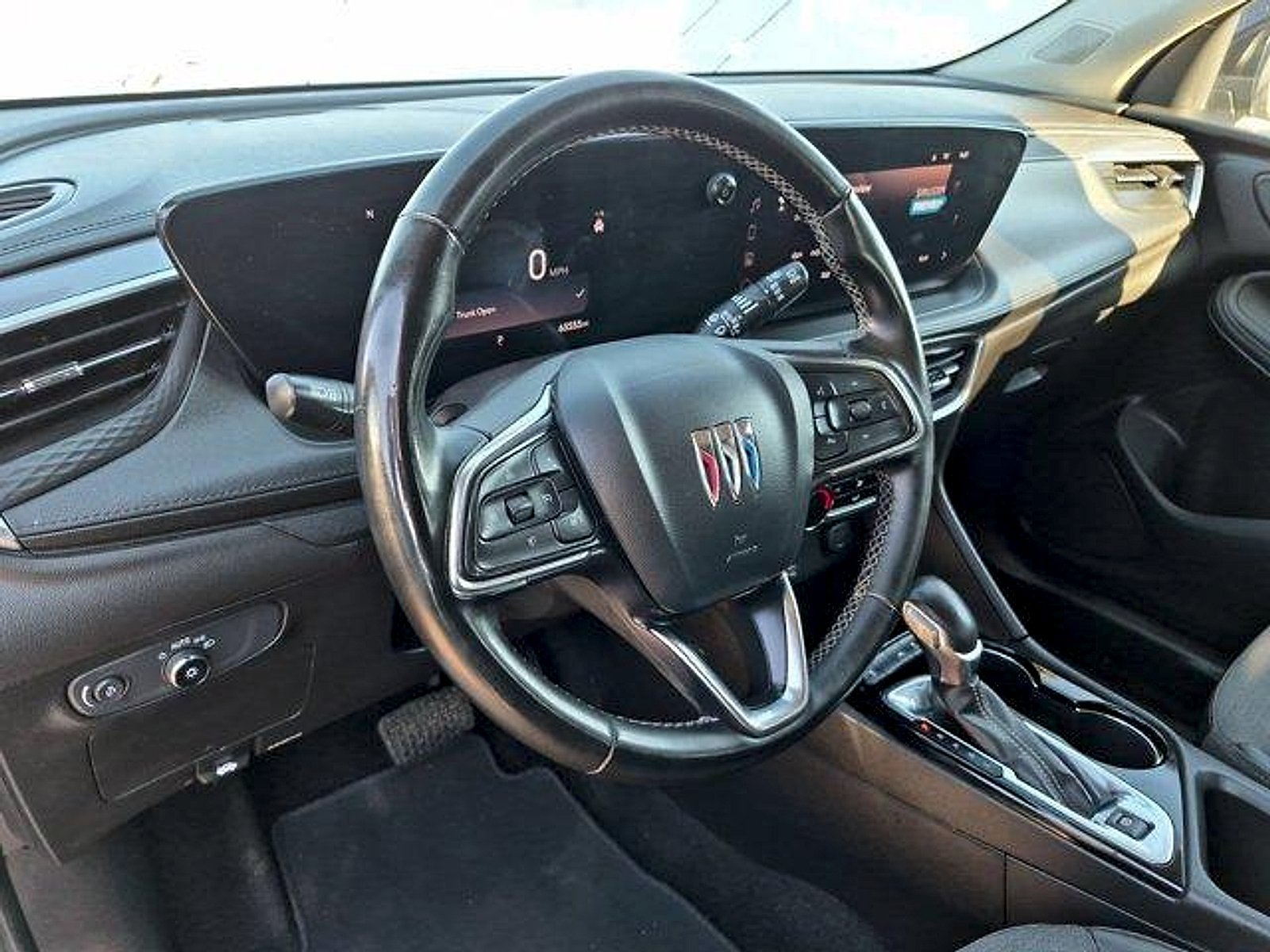 Used 2024 Buick Encore GX Preferred w/ Comfort Package FWD image 10