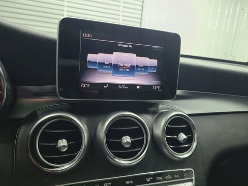 Used 2018 Mercedes-Benz GLC 300 4MATIC image 33