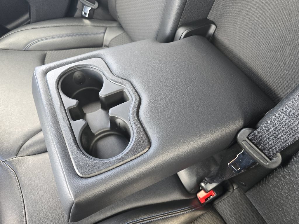 Certified 2026 Jeep Compass Latitude AWD/4WD image 19