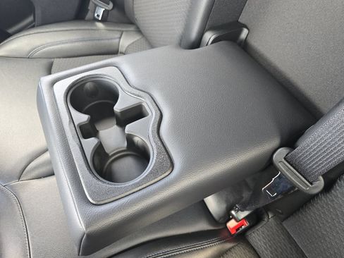 Certified 2026 Jeep Compass Latitude AWD/4WD image 19