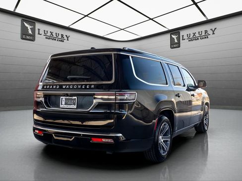 Used 2024 Jeep Grand Wagoneer L 4WD image 8
