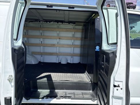 Used 2024 GMC Savana 2500 w/ Driver Convenience Package RWD image 19