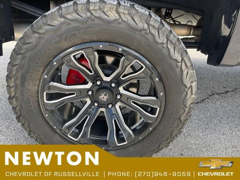 Used 2022 GMC Sierra 1500 AT4 w/ AT4 Premium Package AWD/4WD image 18