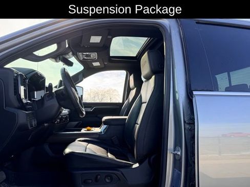 Certified 2025 Chevrolet Silverado 3500 High Country w/ Technology Package image 8