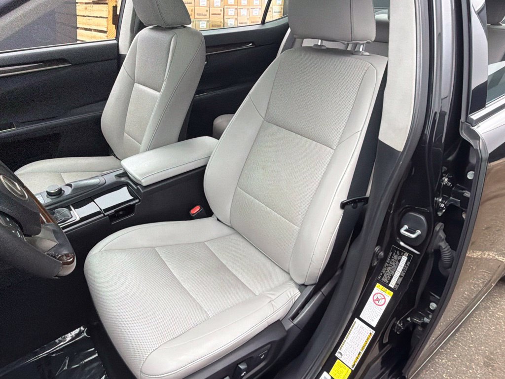 Used 2017 Lexus ES 350 w/ Premium Package FWD image 21